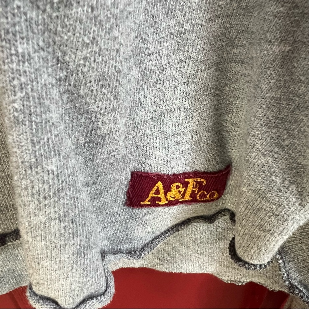 Abercrombie & Fitch Vintage 90’s Gray Henley Shirt - Picture 4 of 6